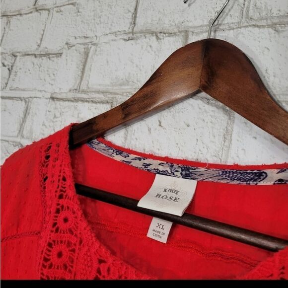 NWOT Knox Rose red dotted blouse - Picture 4 of 6